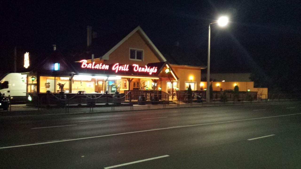 Balaton Grill Szallas Siófok Zewnętrze zdjęcie